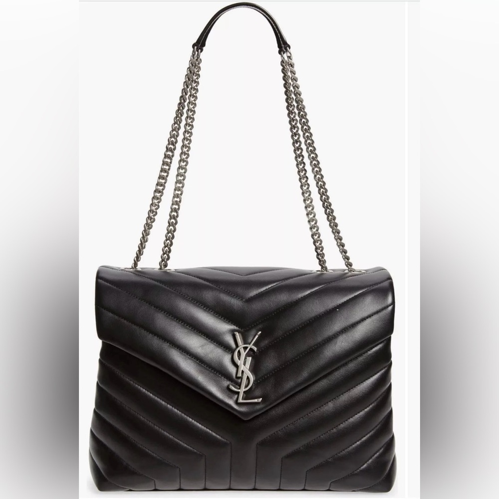 SAINT LAURENT
Loulou medium quilted leather shoulder bag